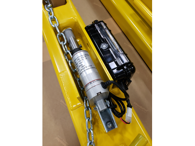 RGM Forklift Attachment w/ Cab Release (900 LB Cap.)_2